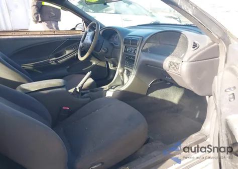 2002 Ford Mustang z USA, uszkodzony, nr VIN 1FAFP40432F228774